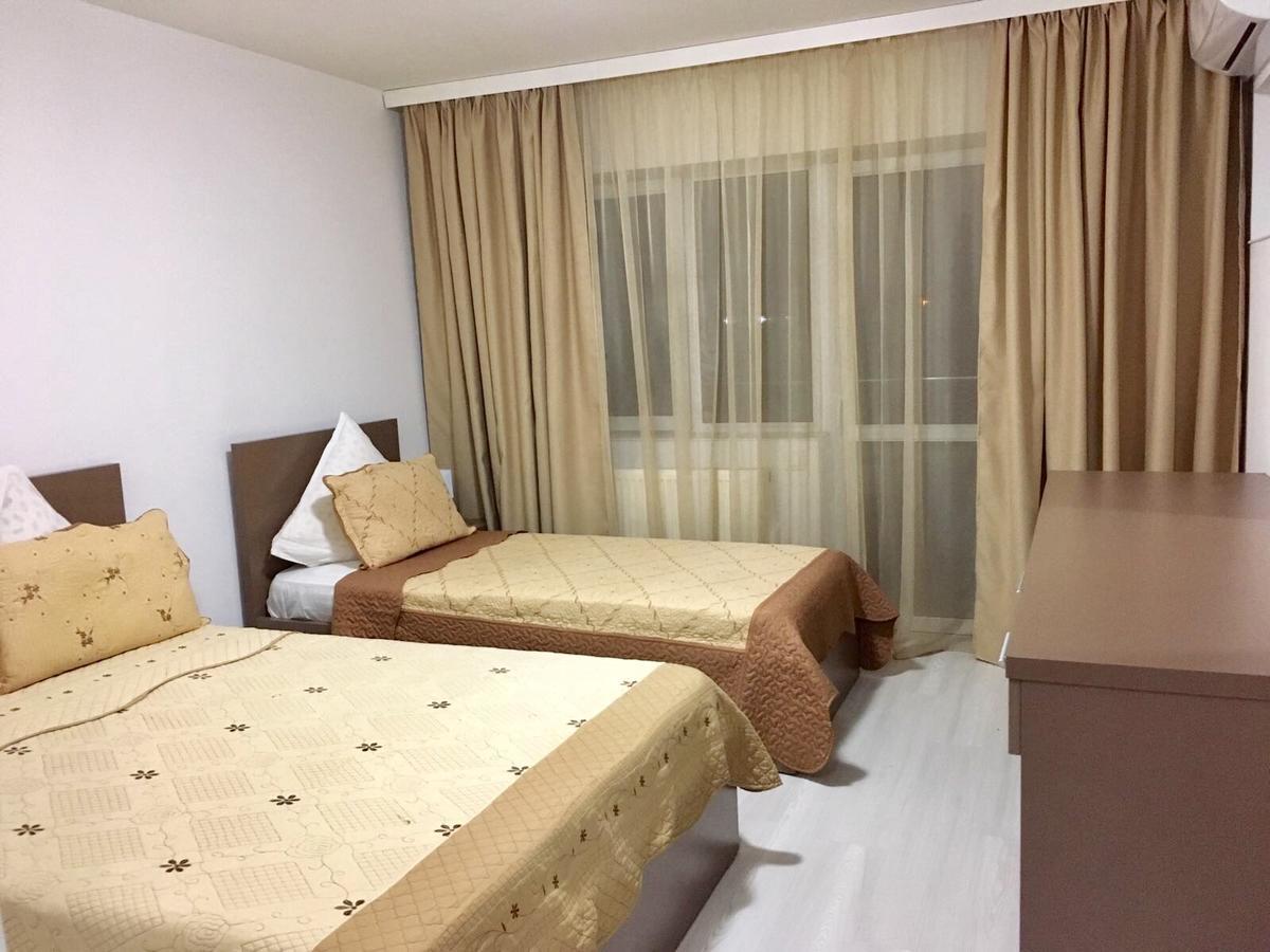 Fast Airport Accomodation Отопени Экстерьер фото